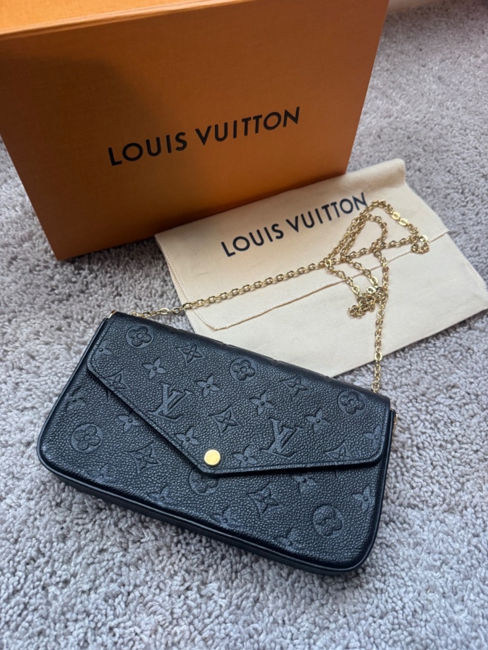 LV pochette Felicie - Picture 2 of 5